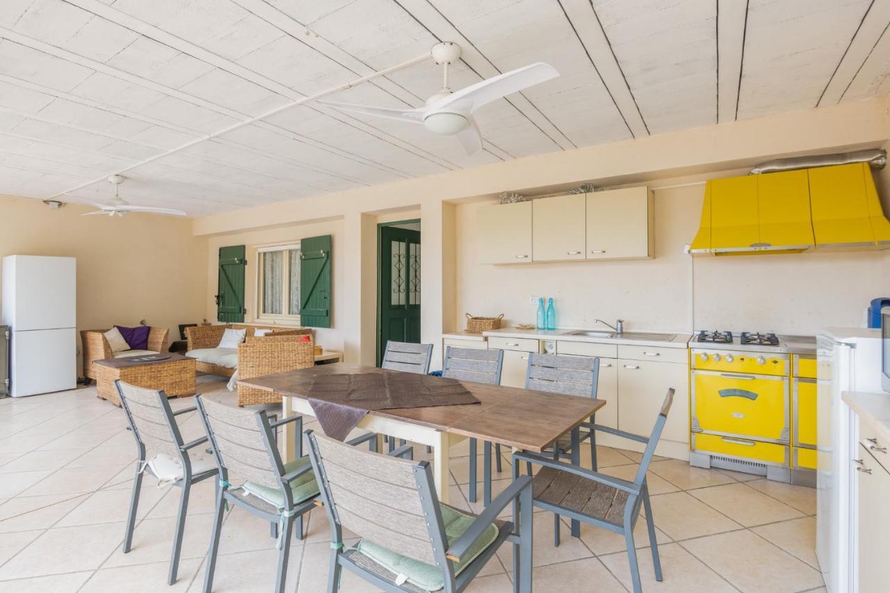Villa Les Cigales Ouveillan Экстерьер фото